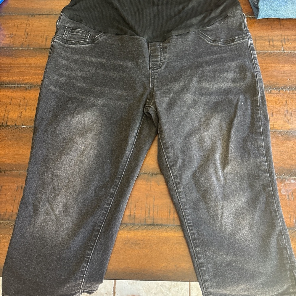 Women’s Black Maternity midJeans - Comfortable Stretch Denim